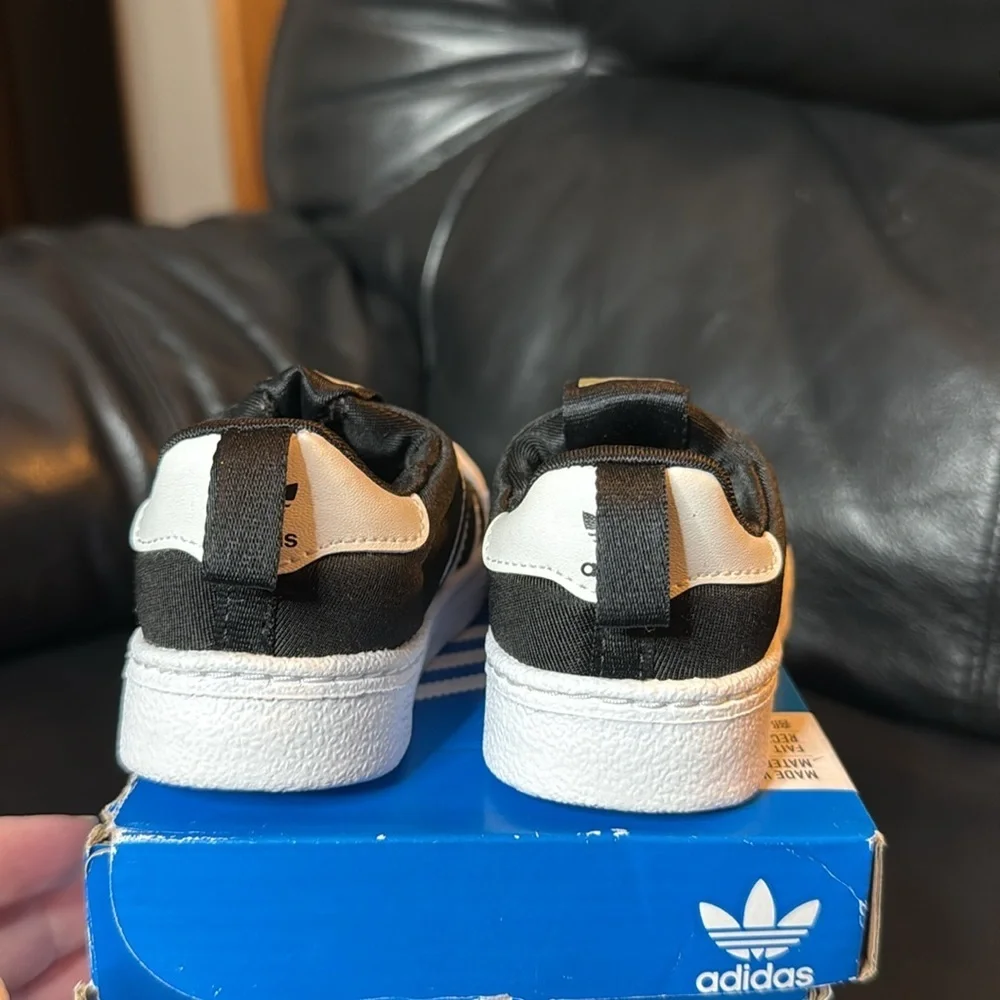 adidas size 4k